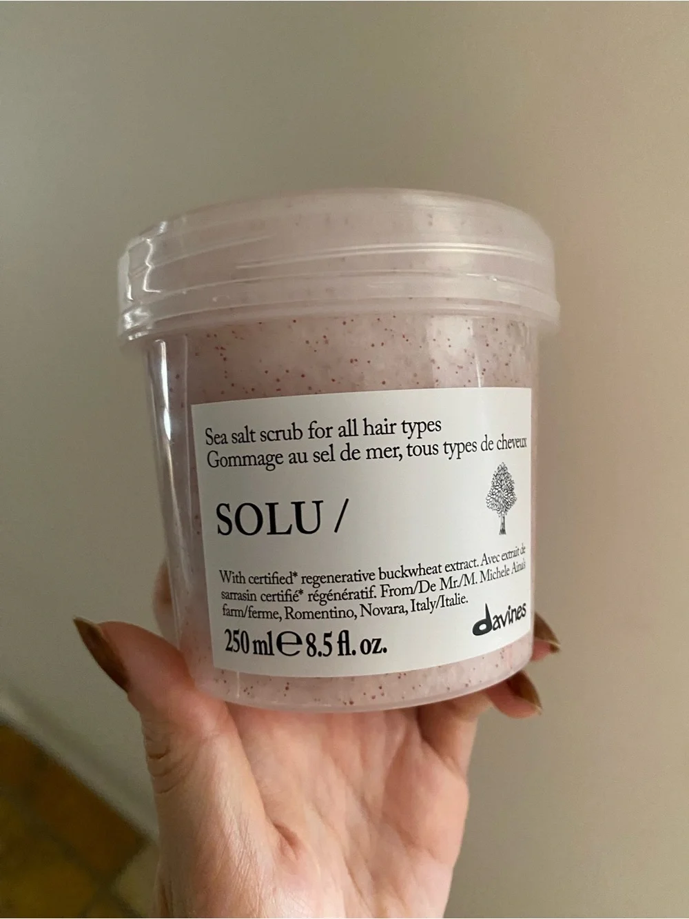 Davines  SOLU Sea Salt Scrub Cleanser New With Box